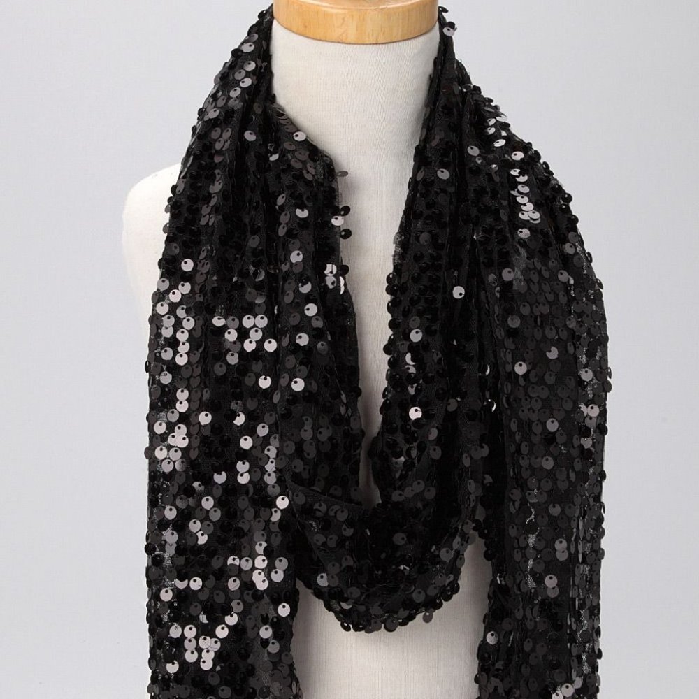 🌻Beautiful Black Sequin scarf
